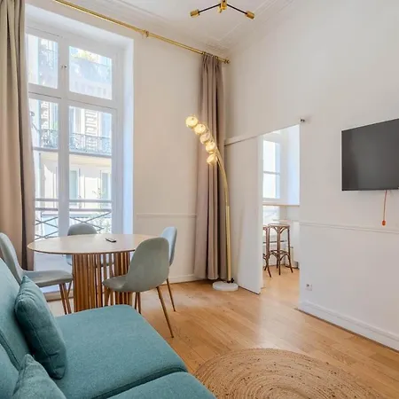 1st Elegant By Louvre Palais Royal Apartment Paris